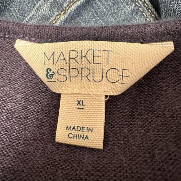 Two-tone Light Sweater - Picture 2 of 2